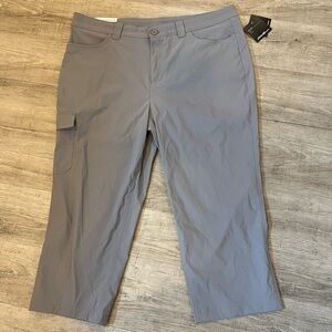 NWT Eddie Bauer Tech Capris Size 12 Grey. UPF 50 Mid Rise Straight Crop